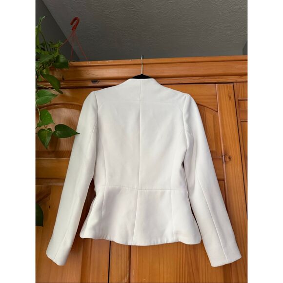 ZARA Basic White Peplum Blazer – XS, Tailored Fit, Made in Morocco - Picture 5 of 14